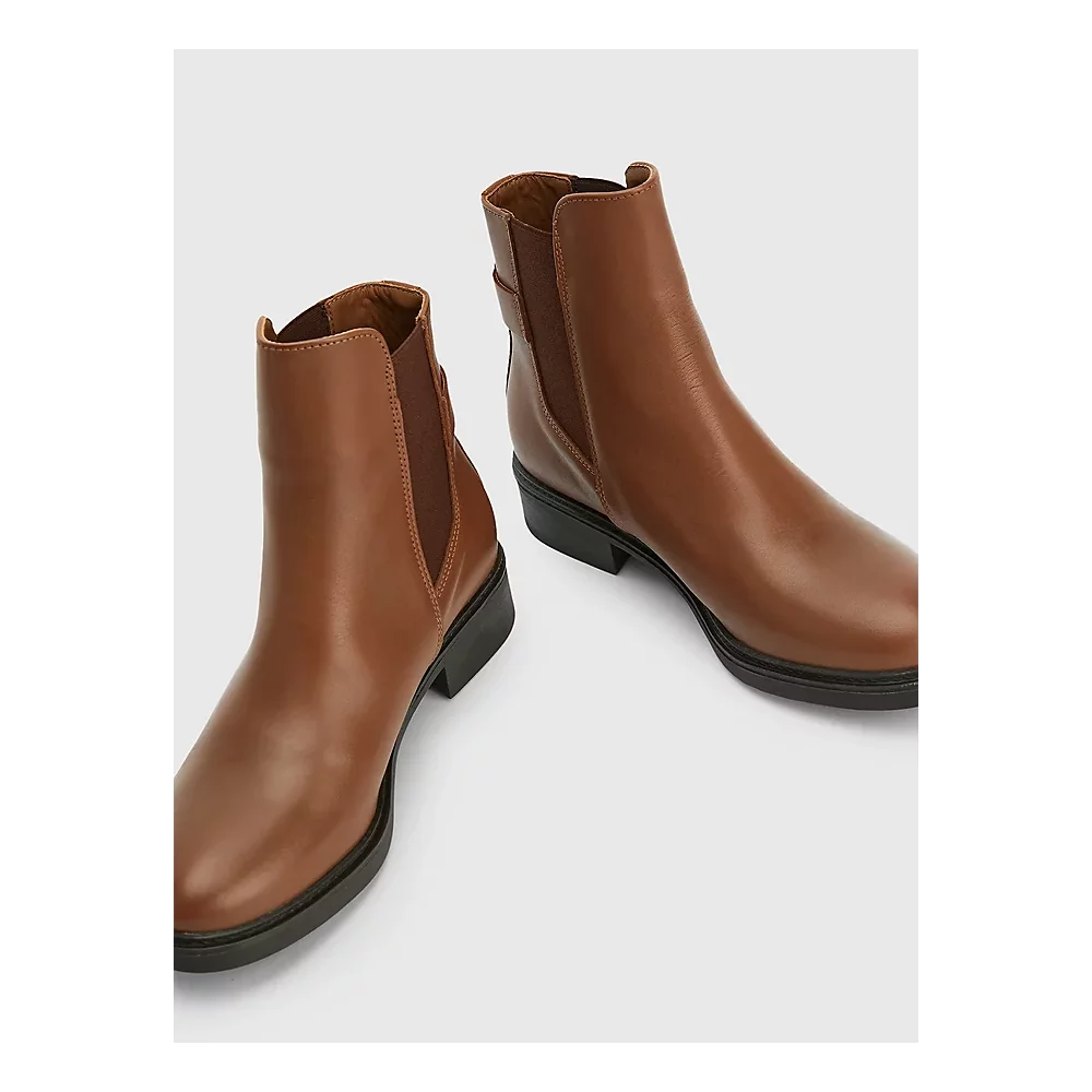 TH LEATHER FLAT BOOT