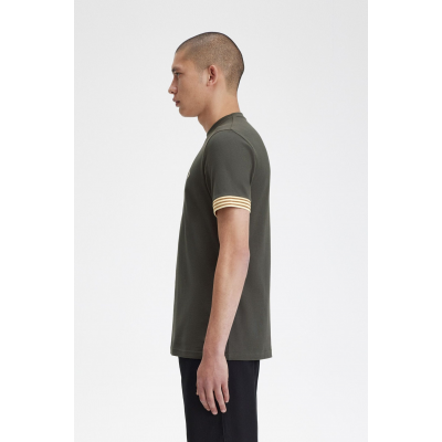 FRED PERRY - STRIPED CUFF T-SHIRT
