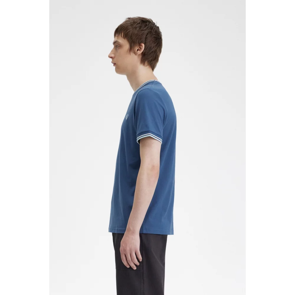 FRED PERRY - TWIN TIPPED T-SHIRT