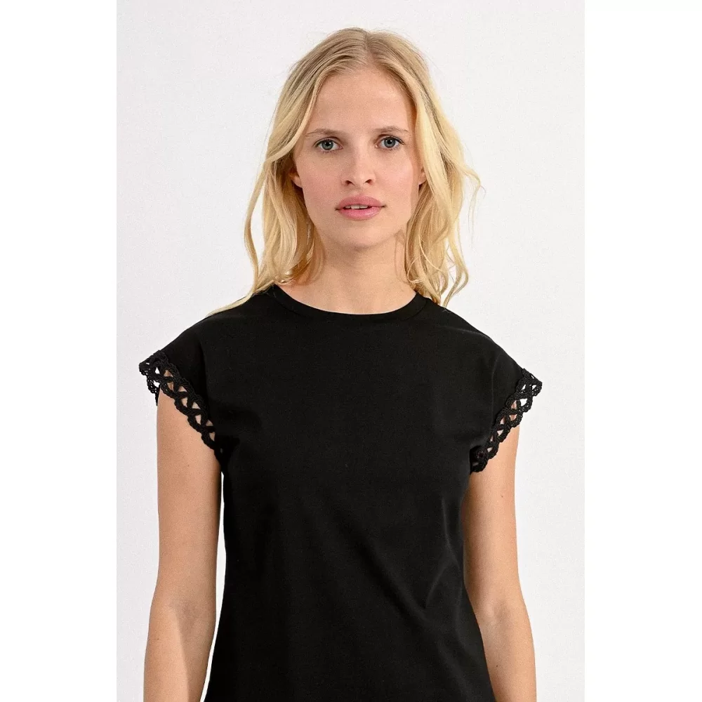 MOLLY BRACKEN - LADIES KNITTED TEE