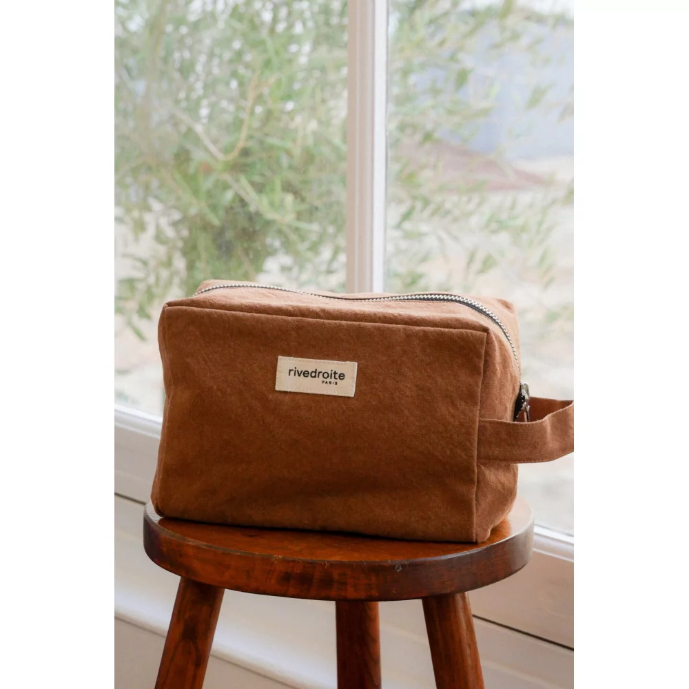 RIVEDROITE_THE EASY MAKEUP