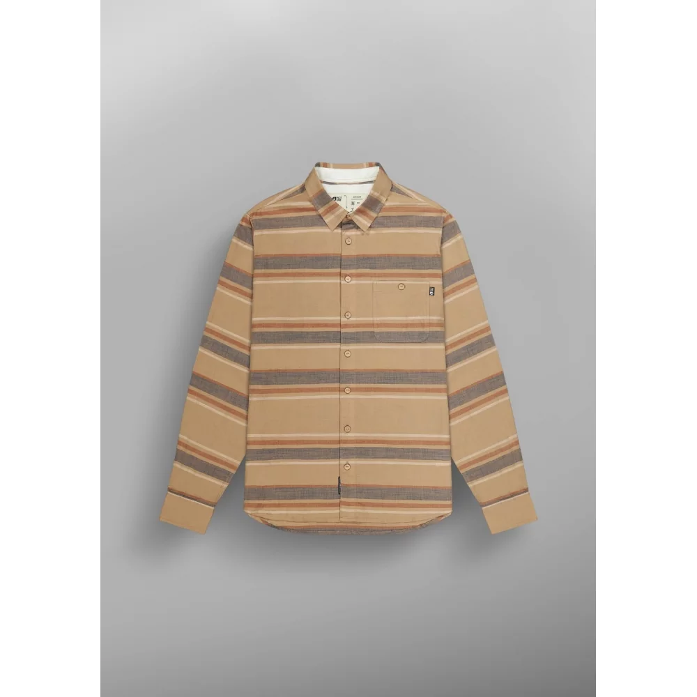 PICTURE - TAHUPO SHIRT