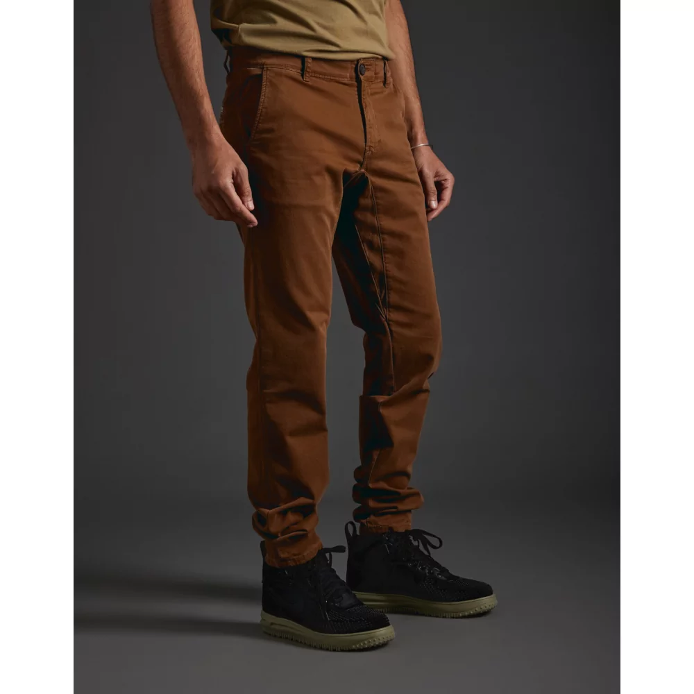 PULL IN - DENING CHINO ALMOND